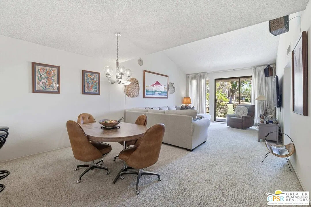 2 bed, 2.0 bath, 1252 sqft, $3,850 — Photo 3