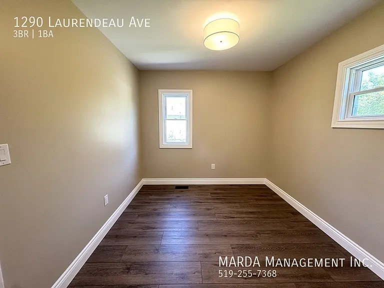 1290 Laurendeau Ave — Photo 24