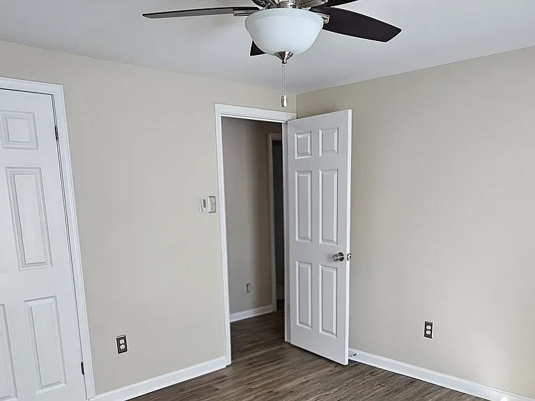17519 Longview Ln — Photo 26