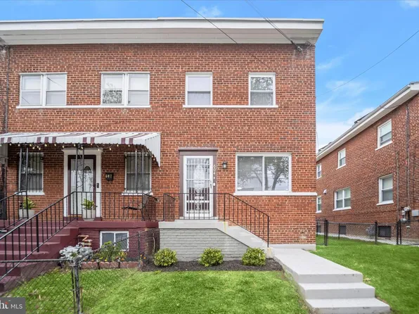 604 Galveston Pl SE, Washington, DC 20032