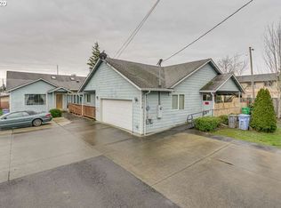12718 SE Sherman St #6, Portland, OR 97233