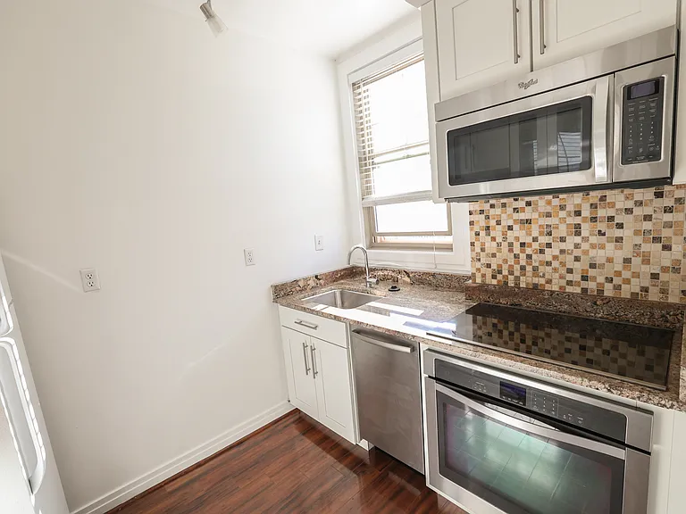29 S State St #613 — Photo 11