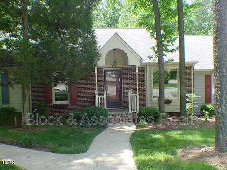 123 Boldleaf Ct — Photo 1