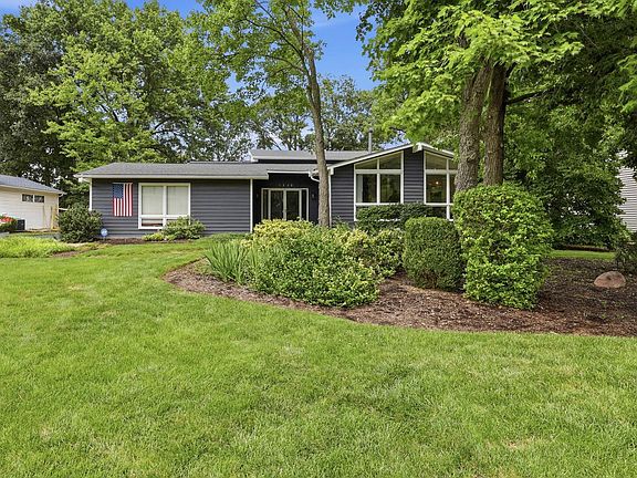 2nd image of 1336 Hickory Ridge Ln
