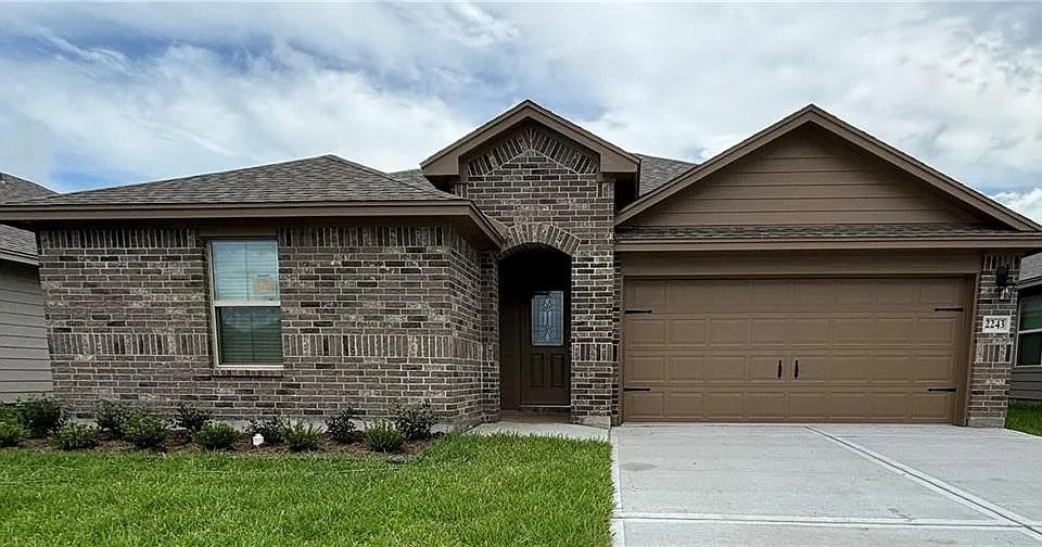 2243 Medusa Dr