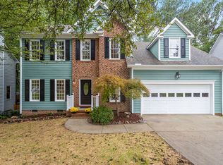 5920 Eaglesfield Dr, Raleigh, NC 27613