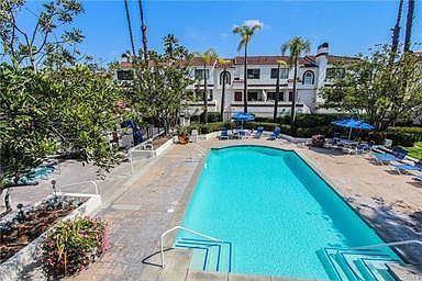 3rd image of 2971 Plaza Del Amo Unit 311