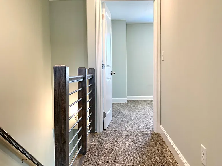 915 Sinclair Dr — Photo 15