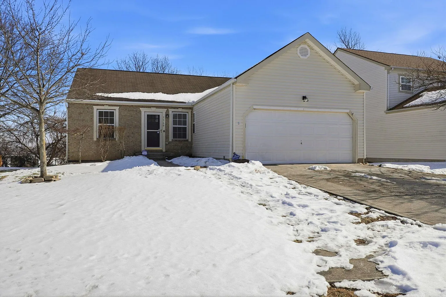 1360 Hafton Woods Dr photo 1
