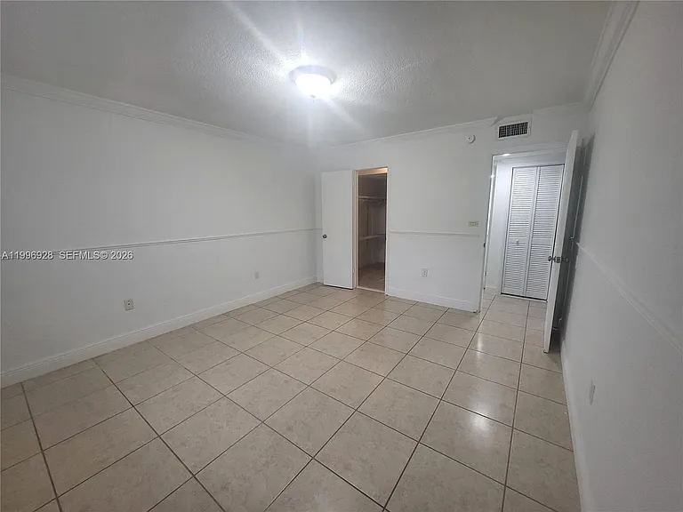 1275 W 35th St #29B — Photo 17