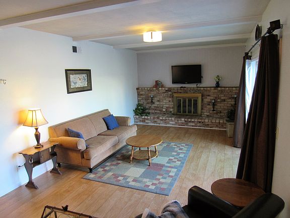 3rd image of 10013 Terrier Way