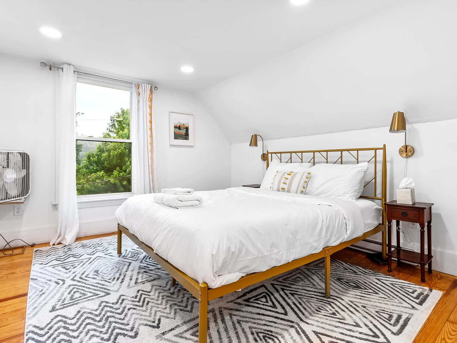 1 bed, $2,200 — Photo 2