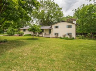216 Highfield Rd, Knoxville, TN 37923