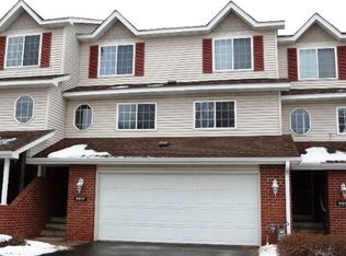 9957 Redwood St NW, Coon Rapids, MN 55433