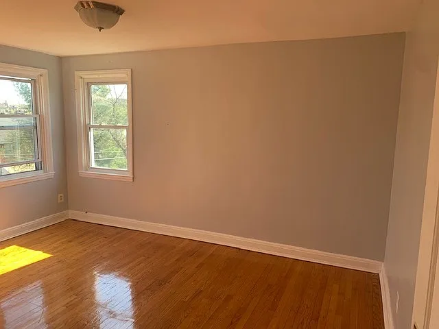 1515 E 36th St — Photo 13