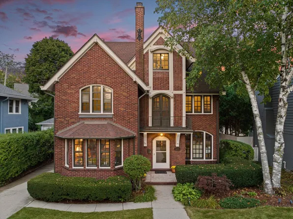 4444 North Prospect AVENUE, Shorewood, WI 53211