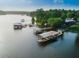 257 Crestwood Dr, Burkeville, TX 75932