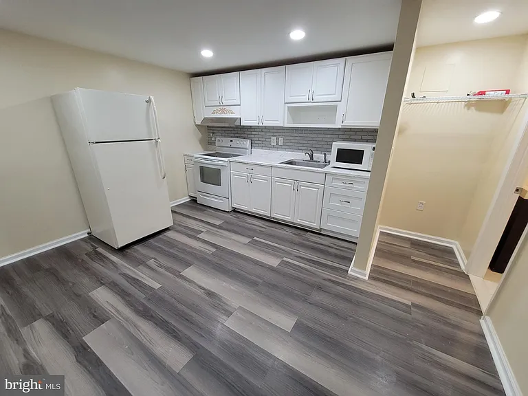 5116 Caverly Pl — Photo 2