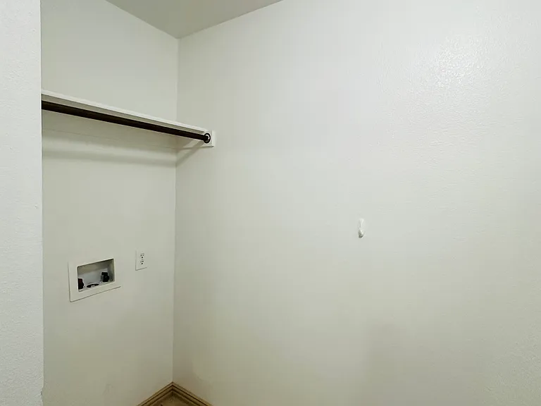 2249 Salado Dr — Photo 18