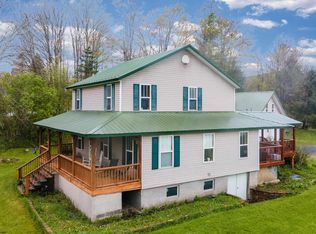 37 Main St, Eglon, WV 26716