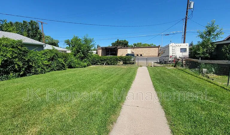 919 1st Ave SW #2 — Photo 33