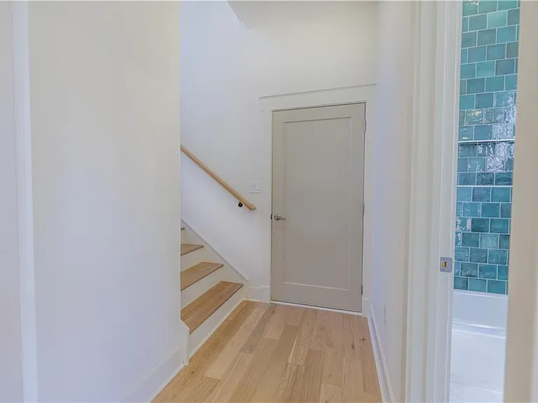 Whitefoord Ave NE — Photo 11