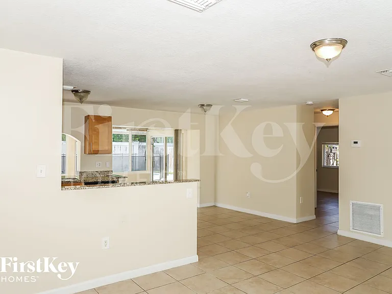 7461 NW 23rd St — Photo 5
