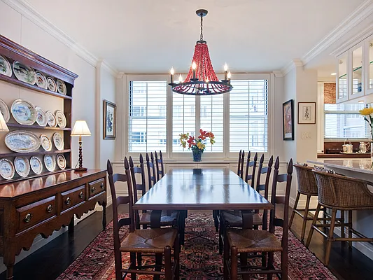 Sold by Sotheby's International Realty | media 4