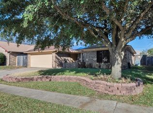 6521 High Lawn Ter, Watauga, TX 76148