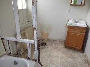 unit 1 bath