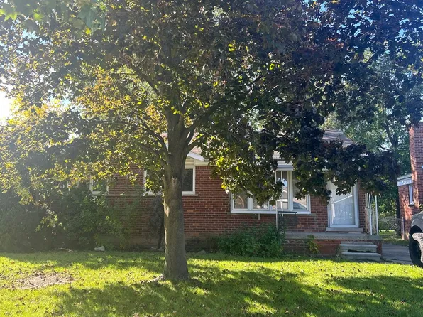 999 Deering St, Garden City, MI 48135