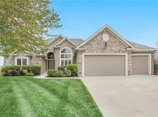 6133 N Lister Ct, Gladstone, MO 64119