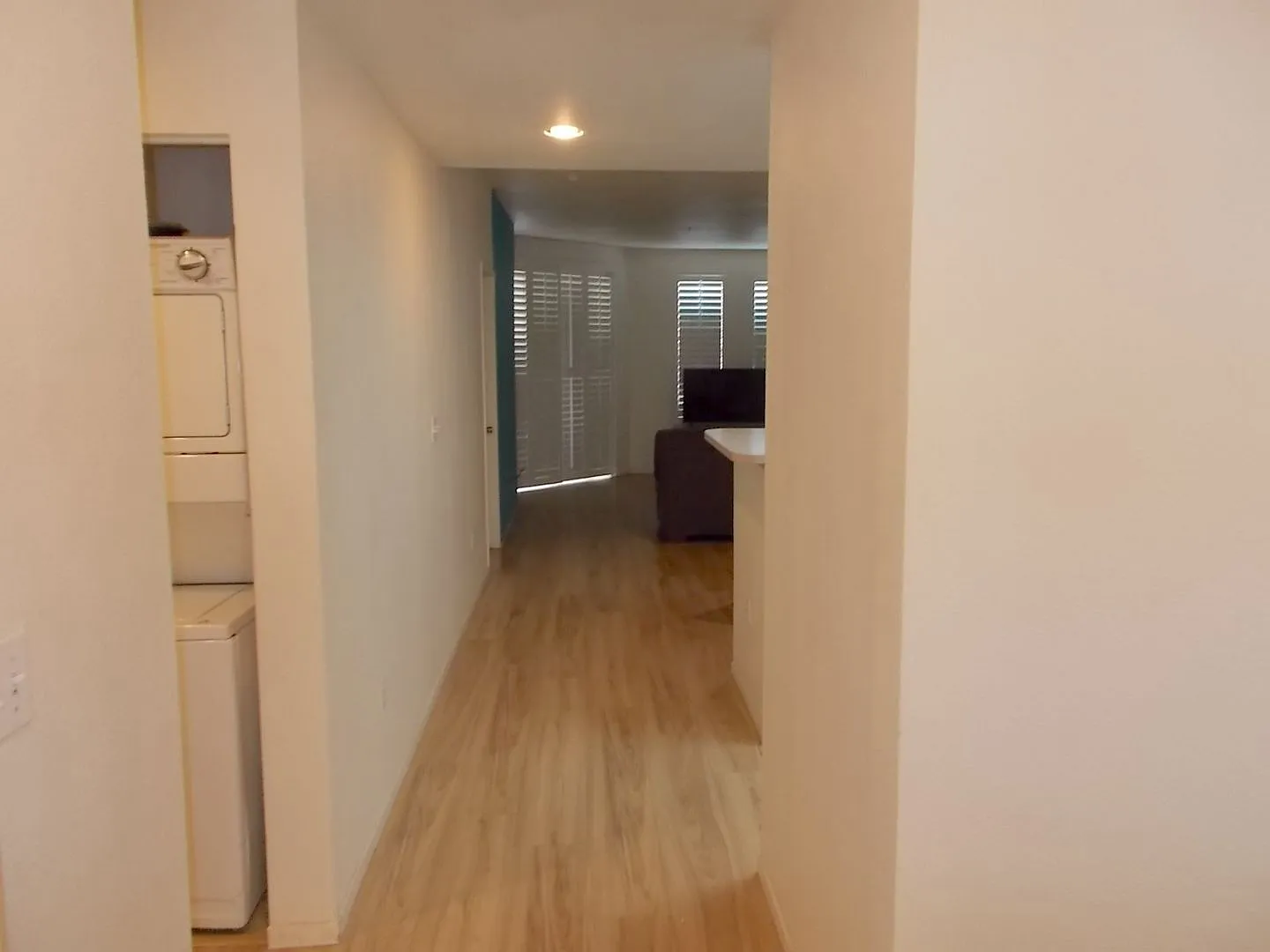 Luxury High-Rise Living at The Meridian — Photo 4