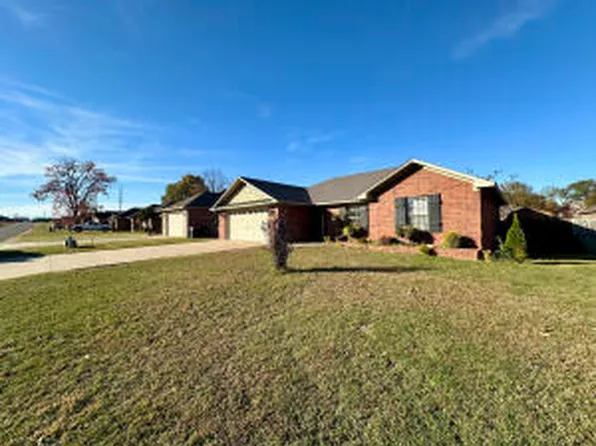 317 Ashford Dr, Russellville, AR 72802