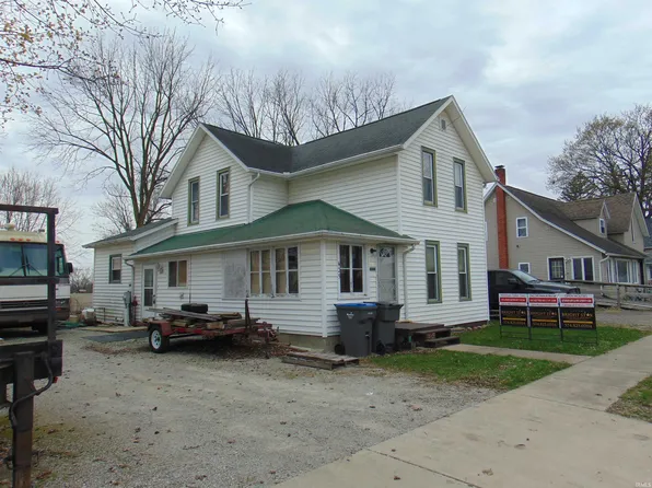 405 W Indiana Ave, Nappanee, IN 46550