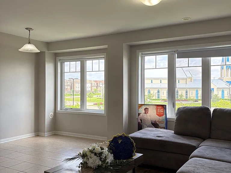 3 Vanhorne Close — Photo 14
