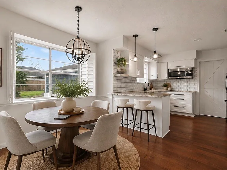 20211 Salzburg Ln — Photo 13