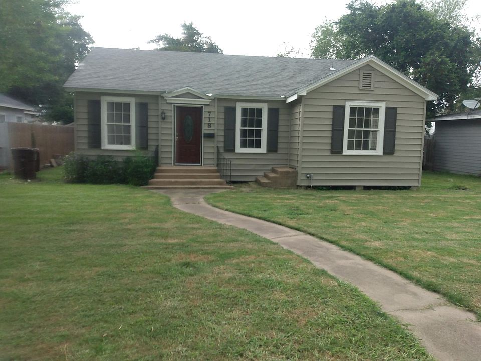 1st image of 718 W Henrietta Ave