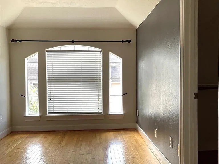 256 Westcott St — Photo 11