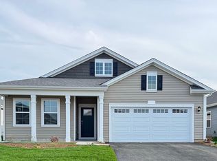 777 Plateau Dr, Pingree Grove, IL 60140