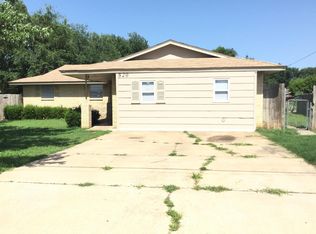 820 N Oakview Dr, Midwest City, OK 73110