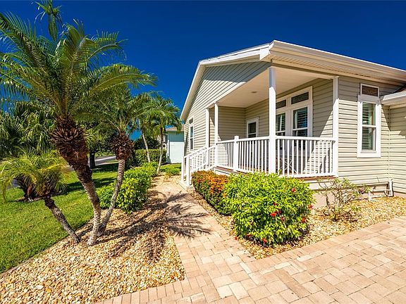 3rd image of 24819 RIO VILLA LAKES CIRCLE