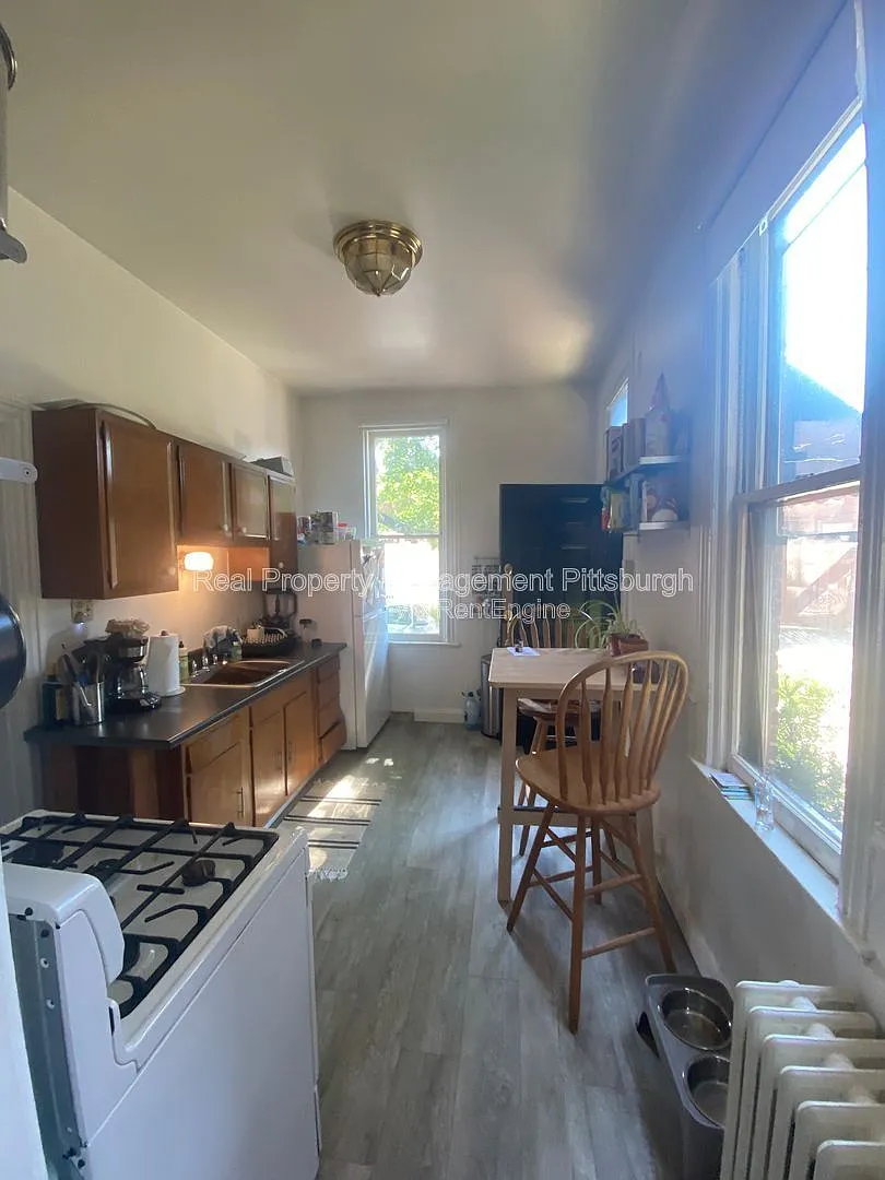 2 bed, 1.0 bath, $1,595 — Photo 4