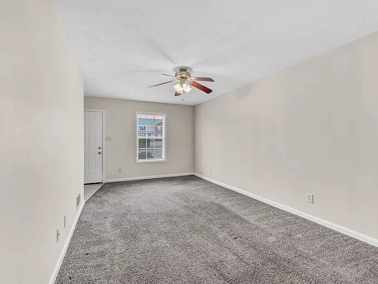 784 Cherrybark Ln #2 — Photo 6