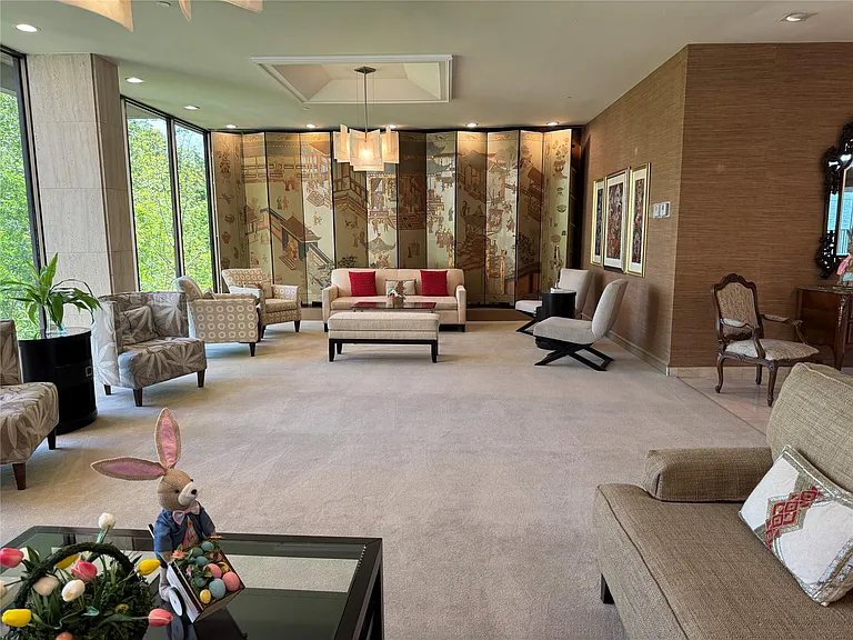 49 Briar Hollow Ln #1201 — Photo 5