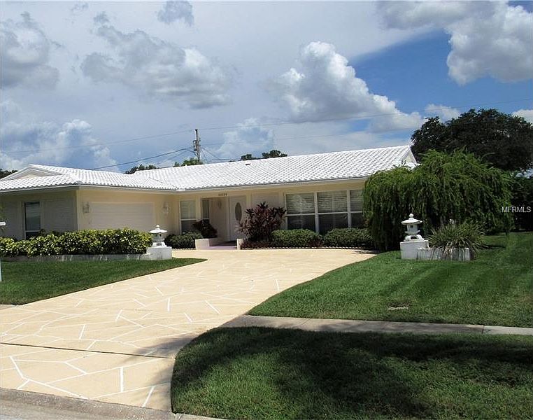 1st image of 10339 Majestic Dr
