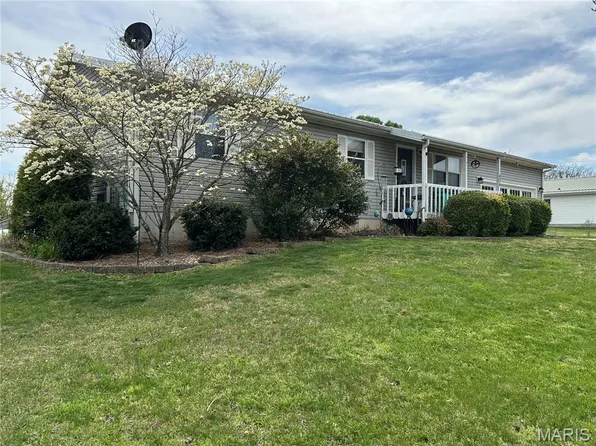 404 Crystal Ln, Rosebud, MO 63091