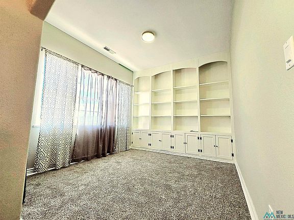 5th image of 23 High Point Cir