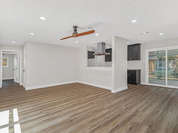 4th image of 5026 Court Rd