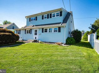 12 Albemarle Rd, Hamilton, NJ 08690